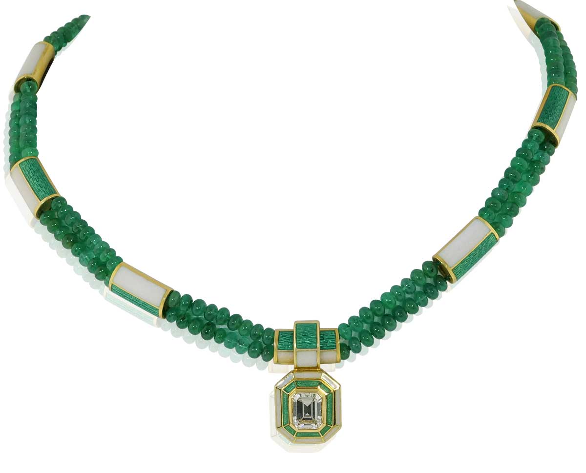 Diamanten im Smaragdschliff ca 2,25 ct mit Smaragdkugelkette  + Goldenen Emailschmuckornamenten und zweiter Gold Anhänger