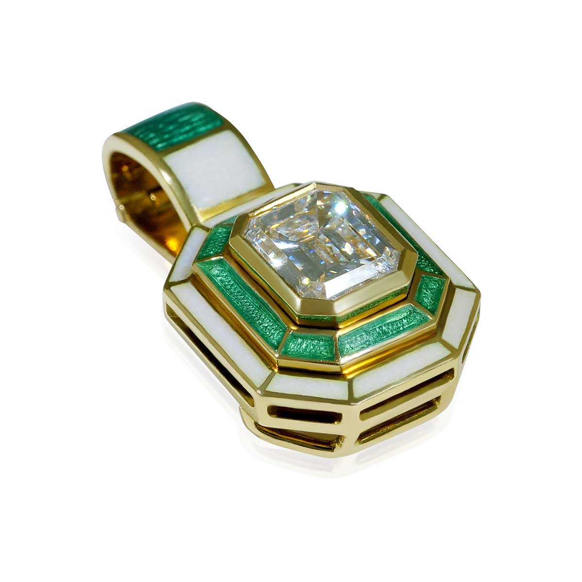 Diamanten im Smaragdschliff ca 2,25 ct mit Smaragdkugelkette  + Goldenen Emailschmuckornamenten und zweiter Gold Anhänger