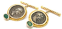 Manschettenknöpfe - Smaragd und Münze in Gold gefasst , für Vergrösserung bitte hier klicken!