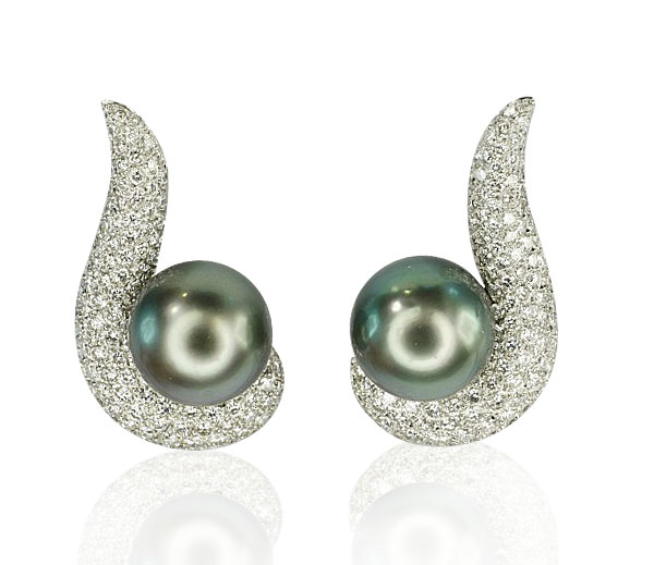 Ohrringe mit Diamanten 5,614ct und Tahitiperle aus 18kt Weißgold