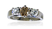 Brillantring mit 1,16ct  Altschliff Diamanten, Mittelstein rötlich-braun in 18 Kt Weissgold , für Vergrösserung bitte hier klicken!