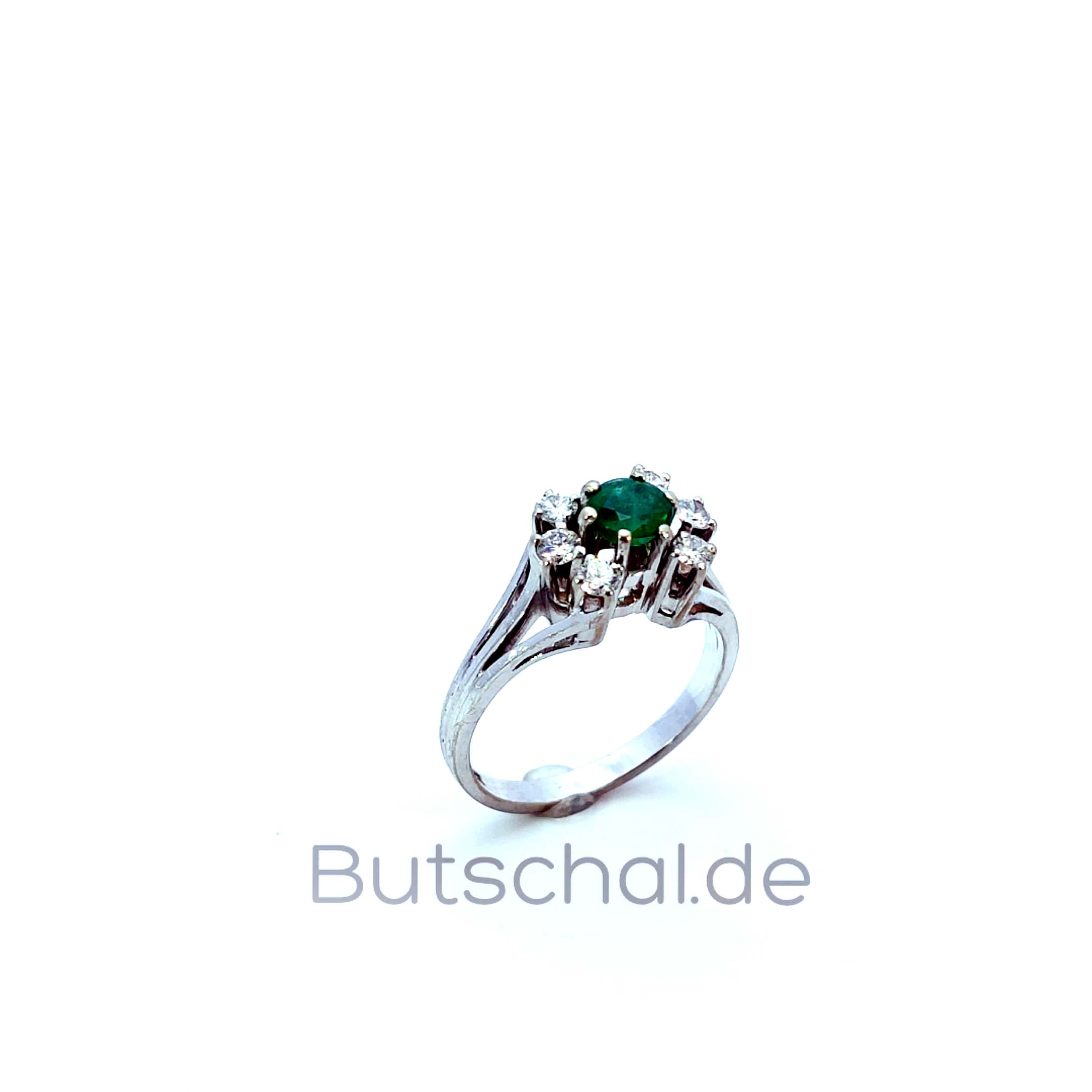 Diamant-Smaragd Weissgoldring, 14 kt mit 0,59ct Diamanten und 0,36ct Smaragdcabochons als Blumenstrauß