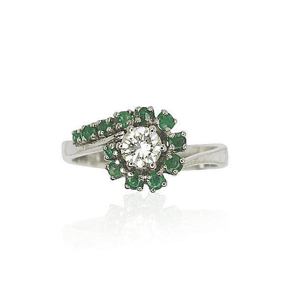 Brillant-Smaragd-Ring mit 0,413ct Brillant getönt/si und Smaragden 0,473ct, 585 Weissgold