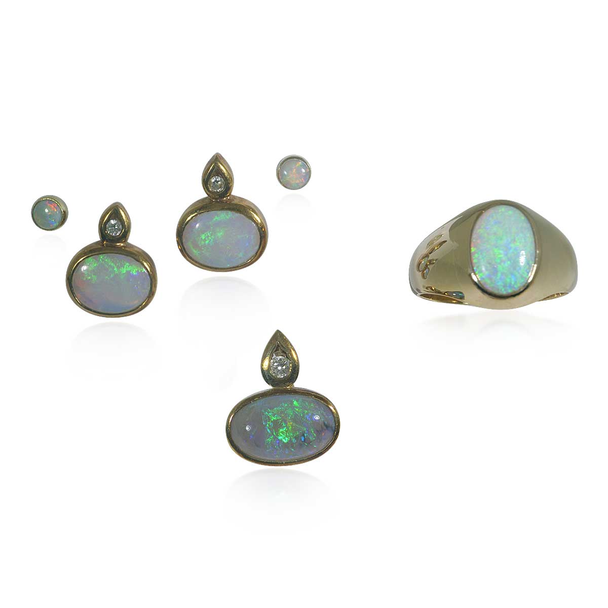 Opal-Gold-Set aus Opal-Ohrringen Opal-Ring und Opal-Anhänger,14/18kt Gelbgold 