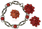 Set echte Koralle, Korallenbutton-Ohrringe, Korallenbrosche und Korallenarmband in Silber , f�r Vergr�sserung bitte hier klicken!